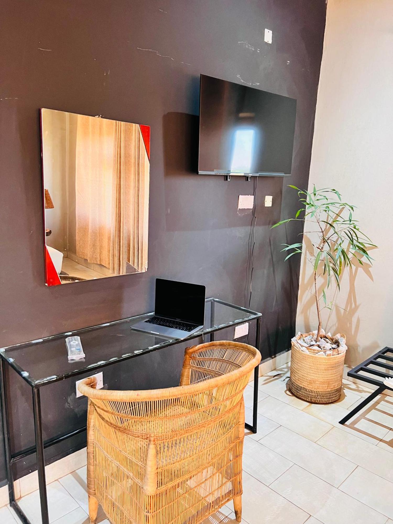 The Shed Venue & Boutique Hotel Lilongwe Exteriör bild